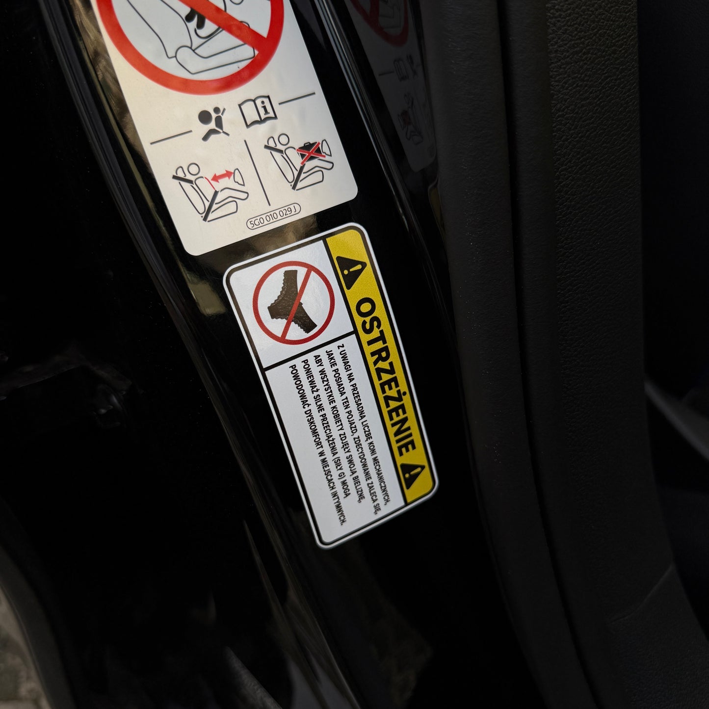 Sticker WARNING – Remove tight clothing v2